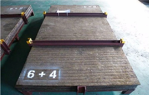 Piatto d'acciaio resistente all'uso composito di alta prestazione di usura 10+8