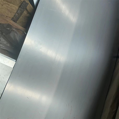 SPCC ha laminato a freddo la superficie regolare dolce del piatto 600-1500mm di acciaio leggermente lubrificata